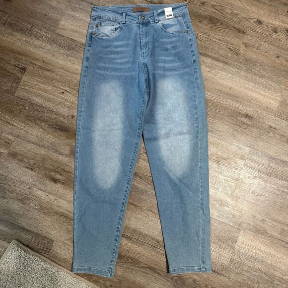 Judy Blue Womens Mid Rise Light Wash Straight Jeans Size Medium - Picture 6 of 6